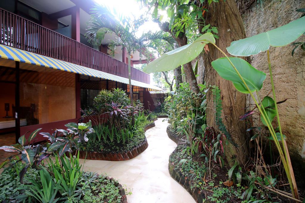 Petit Hotel Bali Убуд Екстер'єр фото