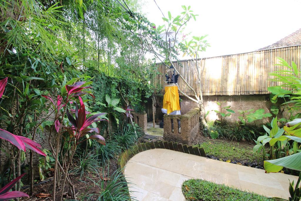 Petit Hotel Bali Убуд Екстер'єр фото